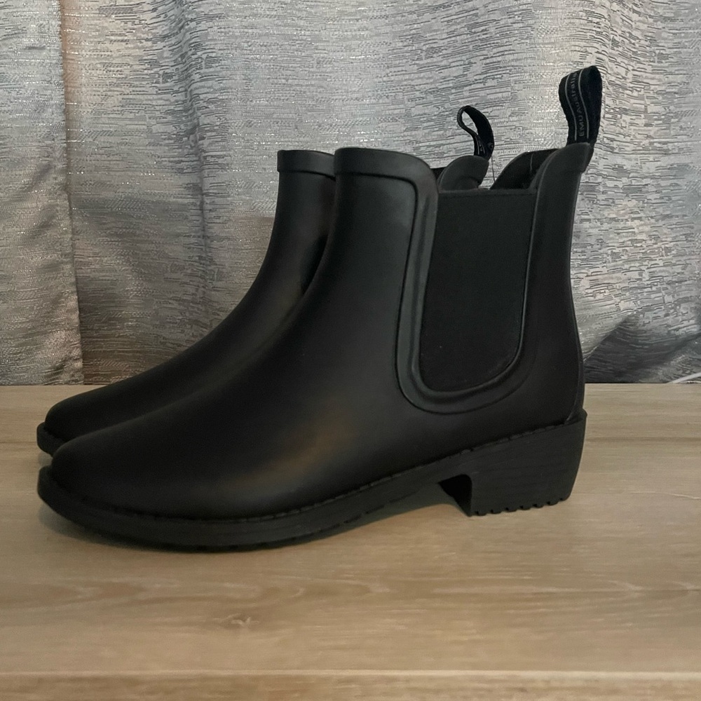 Emu Australia women’s size 8
